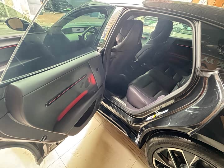 Фото 13 - Avatr 06