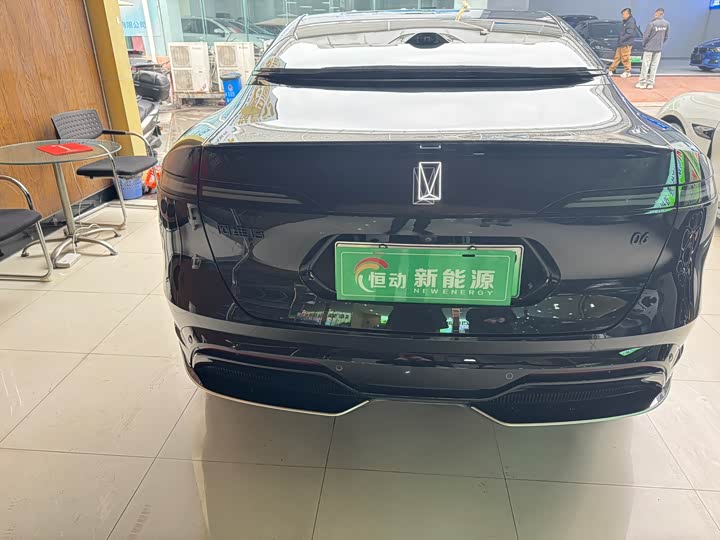 Фото 4 - Avatr 06