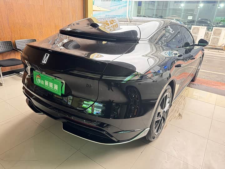 Фото 5 - Avatr 06