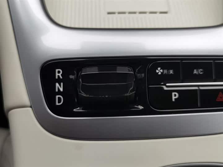 Фото 13 - Geely Galaxy Geome