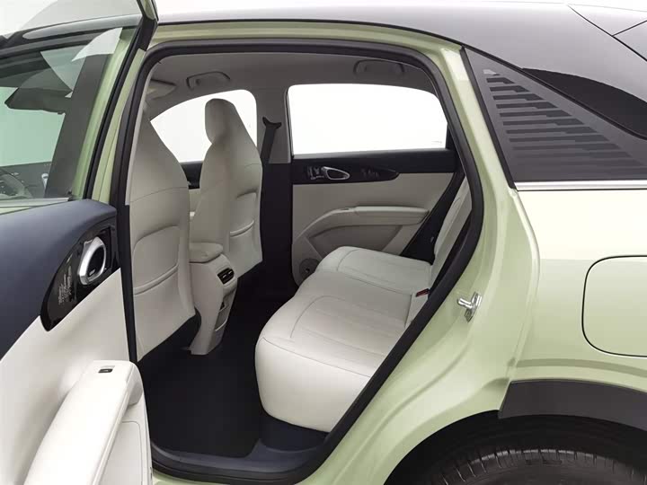 Фото 15 - Geely Galaxy Geome