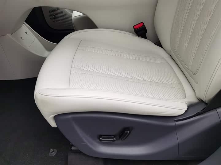 Фото 20 - Geely Galaxy Geome