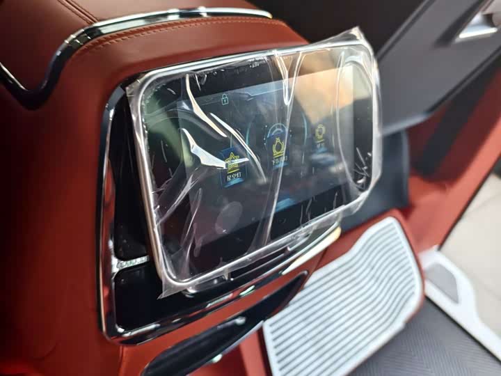 Фото 13 - Mercedes-Benz V-Class