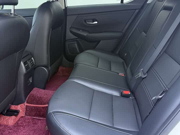 Фото 15 - Nissan Sylphy