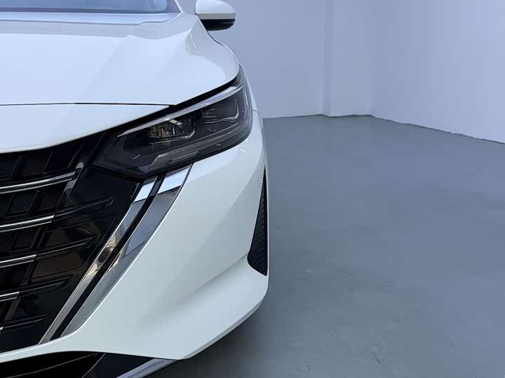 Фото 9 - Nissan Sylphy