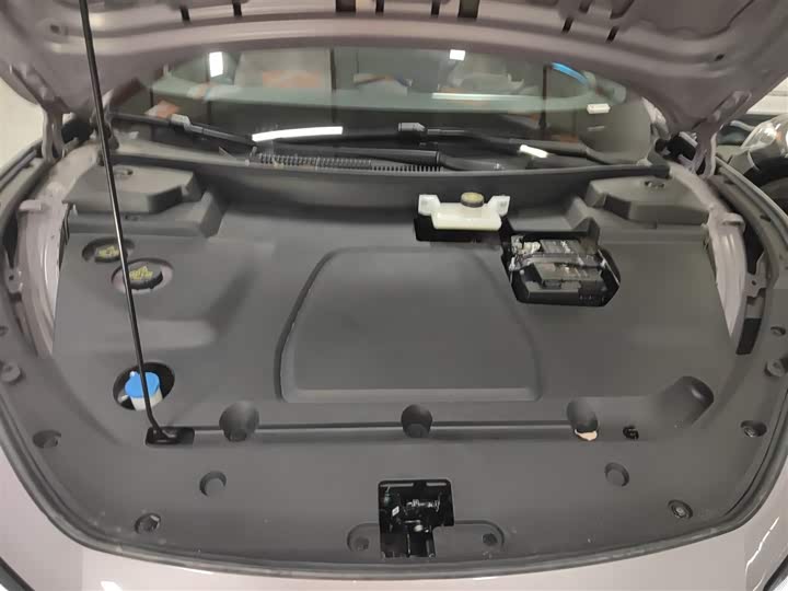 Фото 10 - XPeng Mona M03