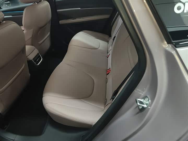 Фото 14 - XPeng Mona M03