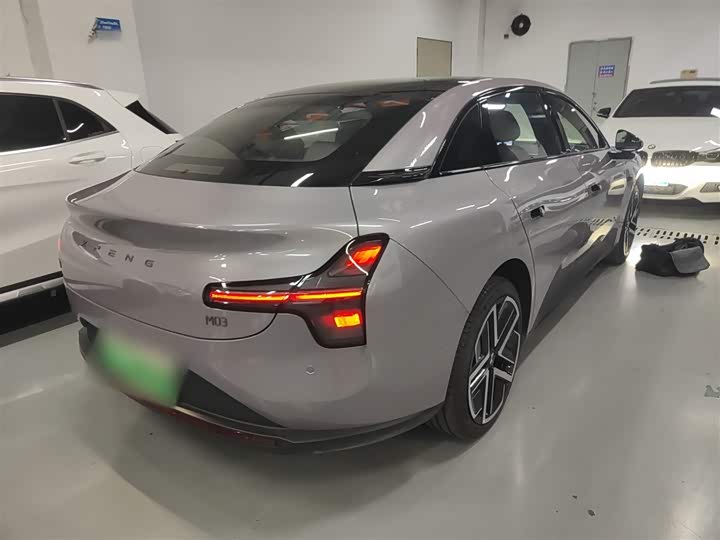 Фото 23 - XPeng Mona M03