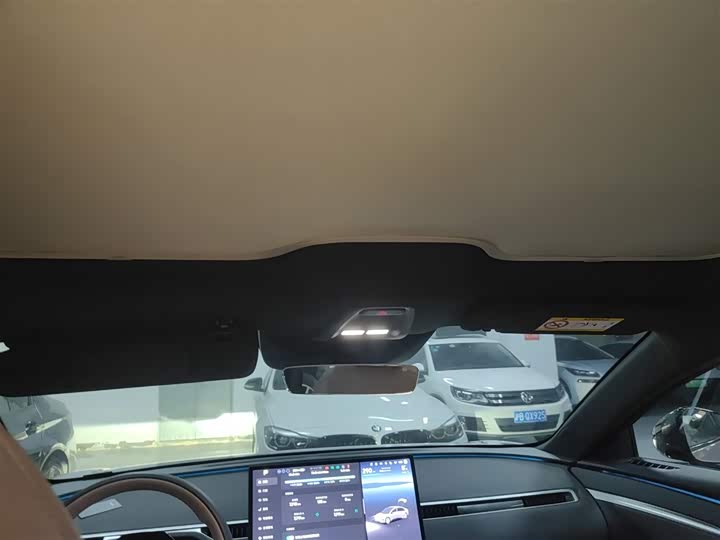 Фото 8 - XPeng Mona M03