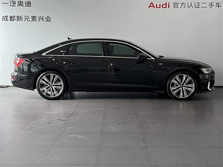 Фото 3 - Audi A6L