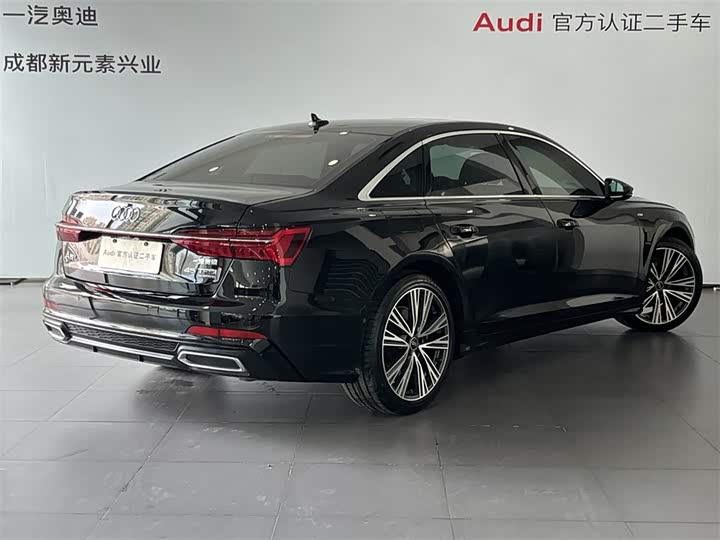 Фото 4 - Audi A6L