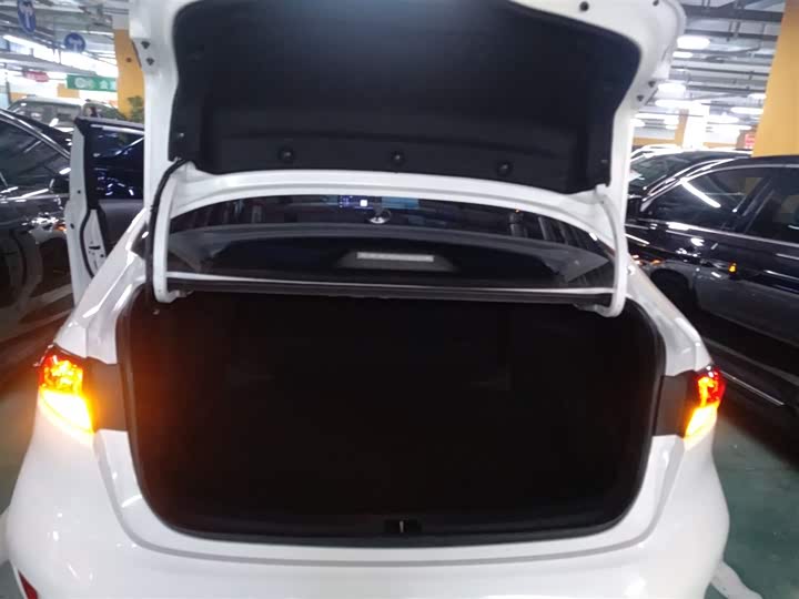 Фото 19 - Toyota Levin