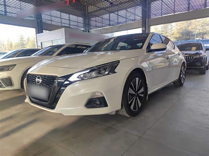 Фото 1 - Nissan Teana