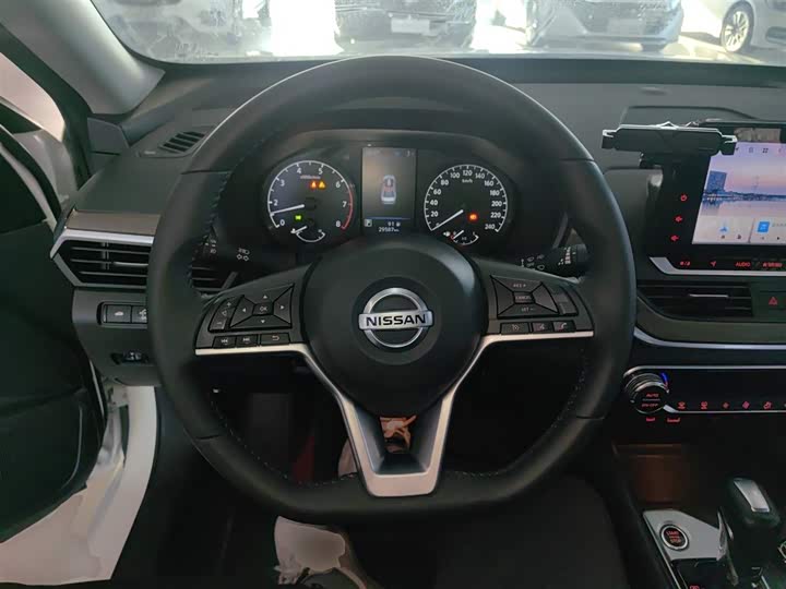 Фото 11 - Nissan Teana