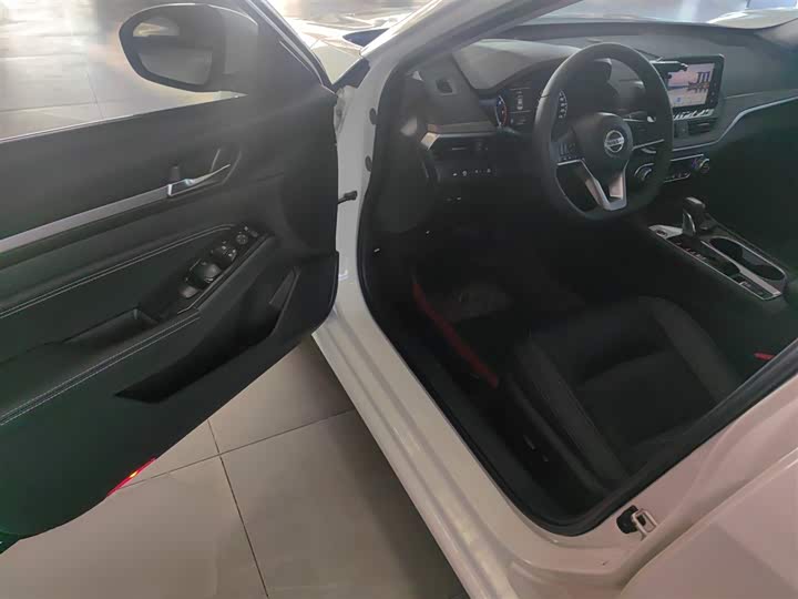 Фото 16 - Nissan Teana