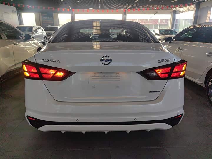 Фото 6 - Nissan Teana