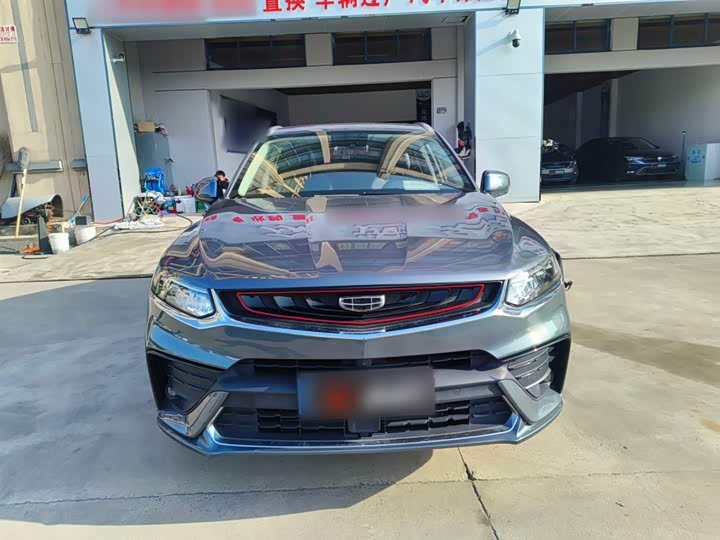 Фото 3 - Geely Tugella