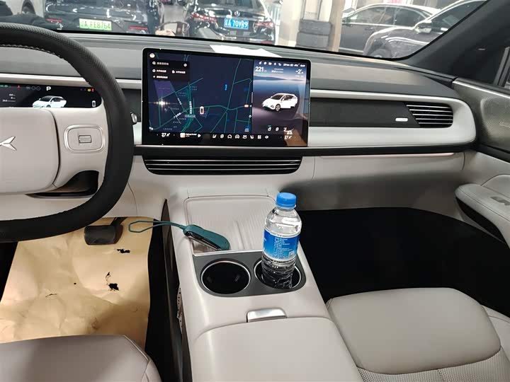 Фото 13 - XPeng G6