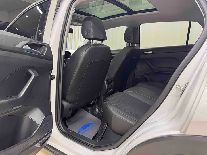 Фото 10 - Volkswagen Tacqua