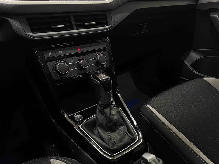 Фото 13 - Volkswagen Tacqua