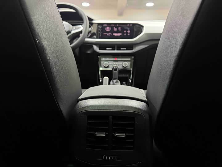 Фото 17 - Volkswagen Tacqua