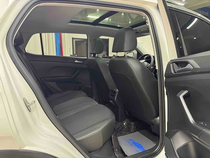 Фото 8 - Volkswagen Tacqua