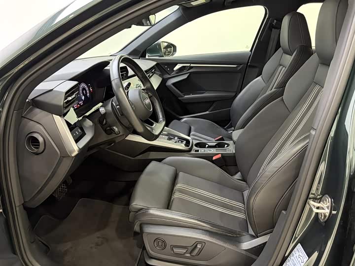 Фото 17 - Audi A3