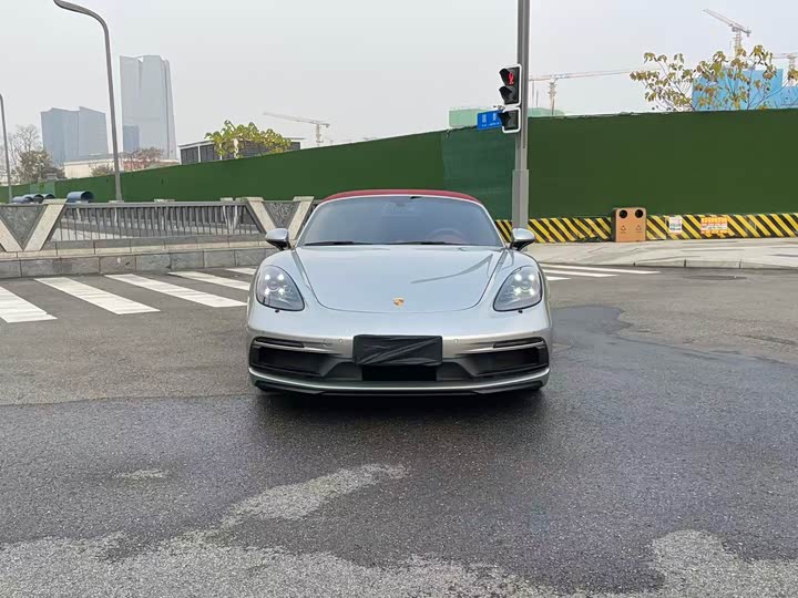 Фото 2 - Porsche 718