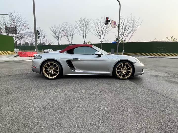 Фото 7 - Porsche 718