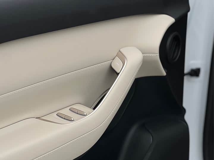 Фото 24 - Nio ES6