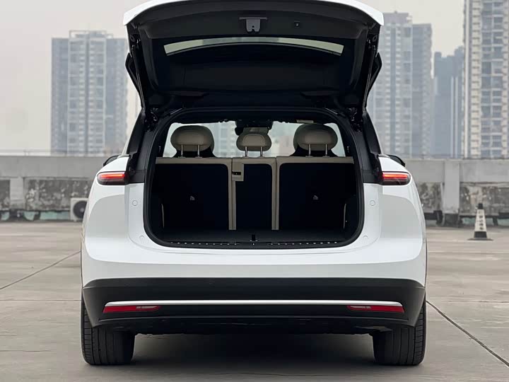 Фото 25 - Nio ES6