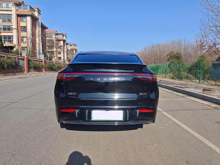 Фото 8 - Luxeed R7