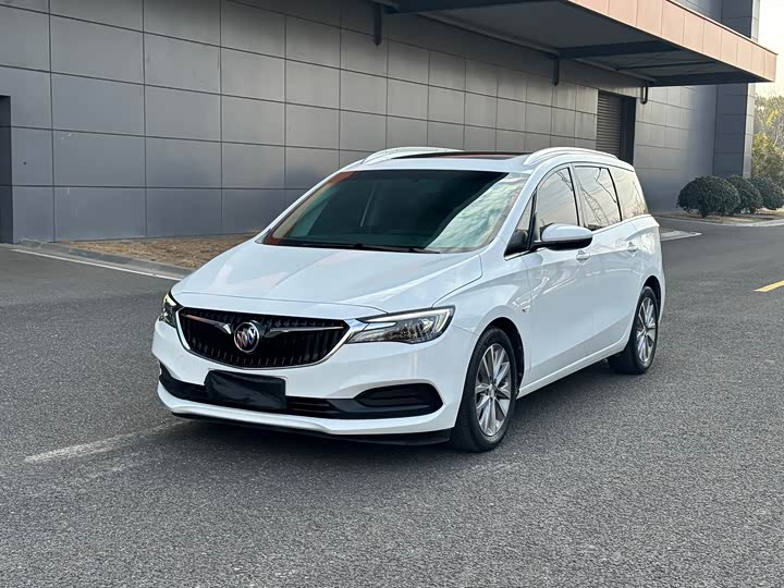 Фото 1 - Buick GL6