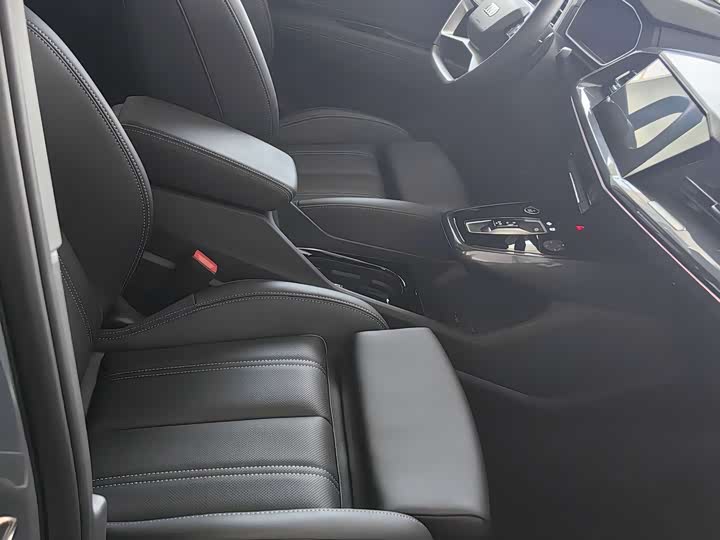 Фото 3 - Audi Q4 e-tron