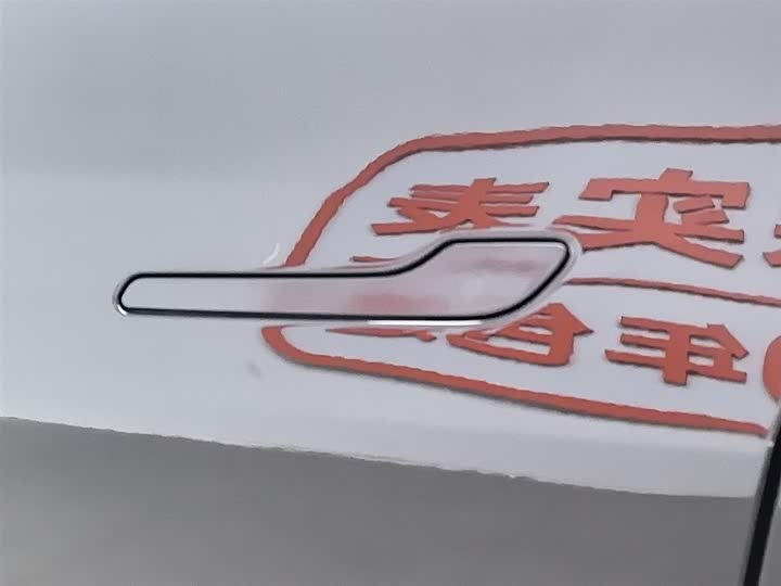 Фото 18 - Tesla Model Y