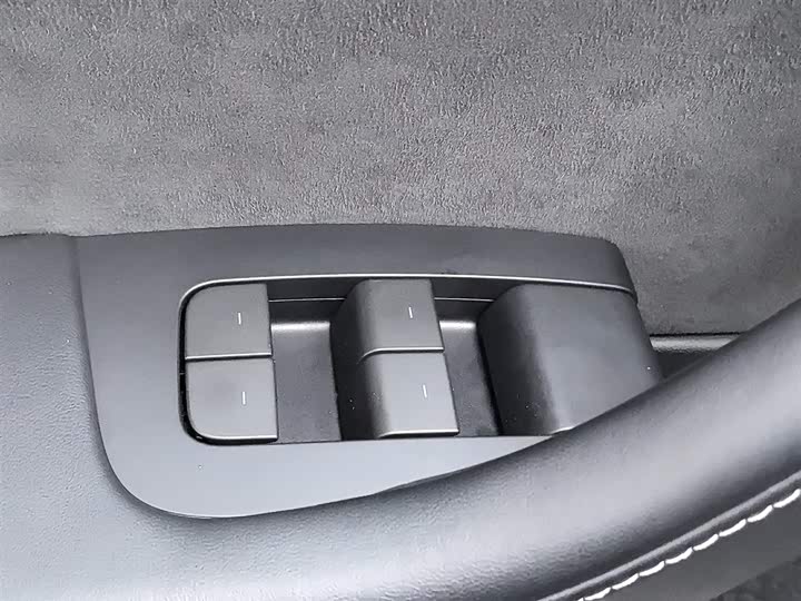 Фото 9 - Tesla Model Y