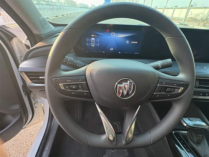 Фото 3 - Buick Verano