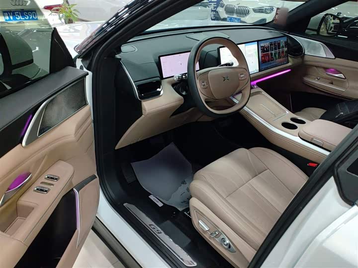 Фото 15 - XPeng G9