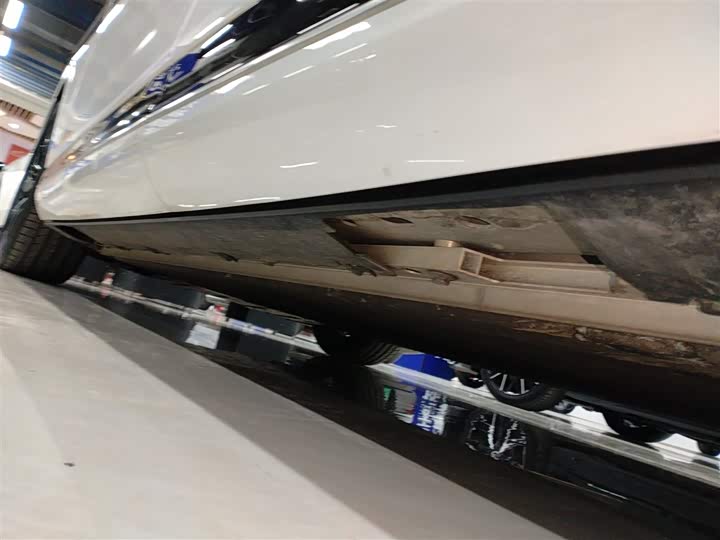 Фото 21 - XPeng G9