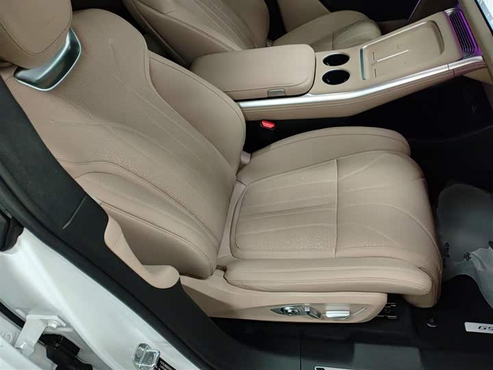 Фото 24 - XPeng G9