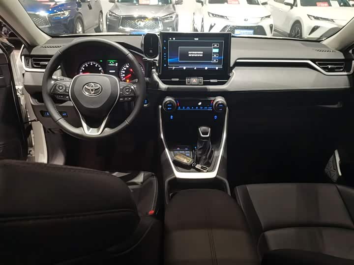 Фото 12 - Toyota Wildlander