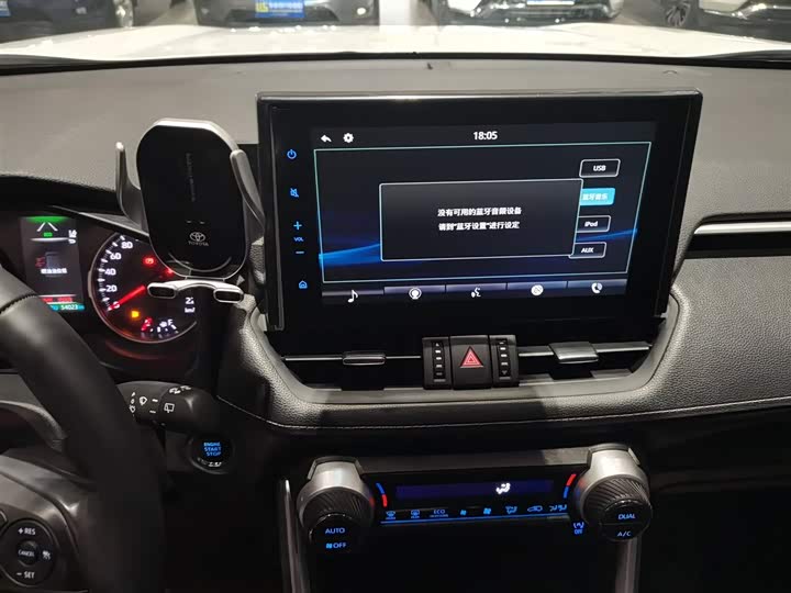 Фото 5 - Toyota Wildlander