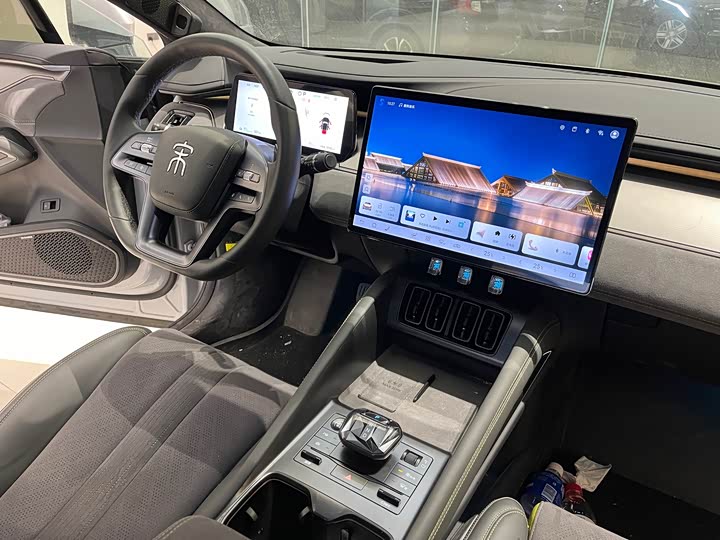 Фото 19 - BYD Song L