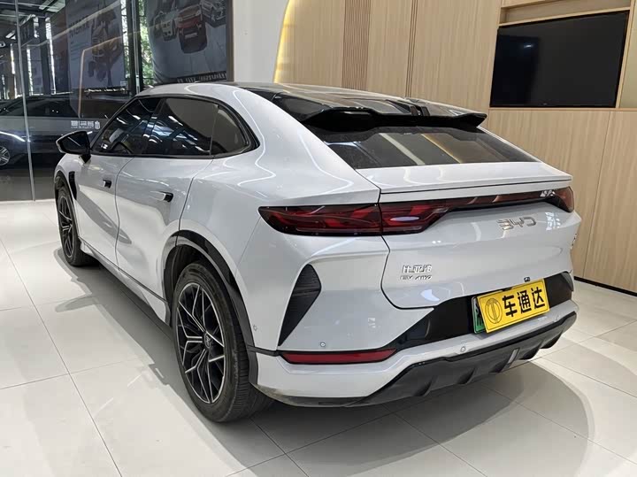 Фото 4 - BYD Song L