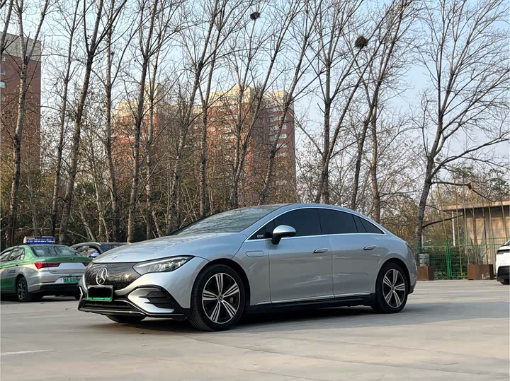 Фото 1 - Mercedes-Benz EQE