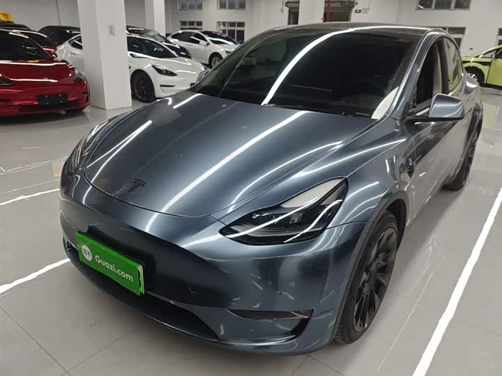 Фото 2 - Tesla Model Y