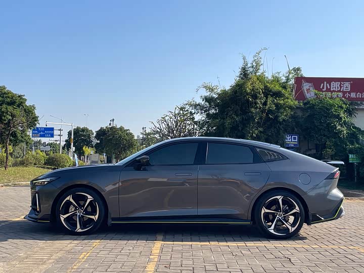 Фото 17 - Changan UNI-V