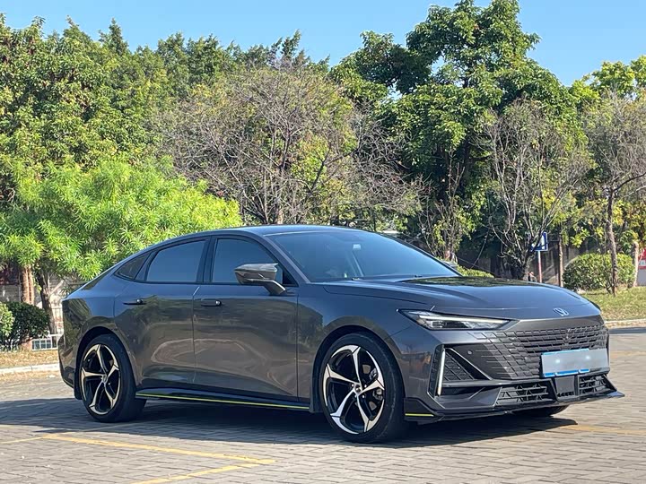 Фото 3 - Changan UNI-V