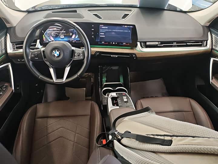 Фото 10 - BMW X1