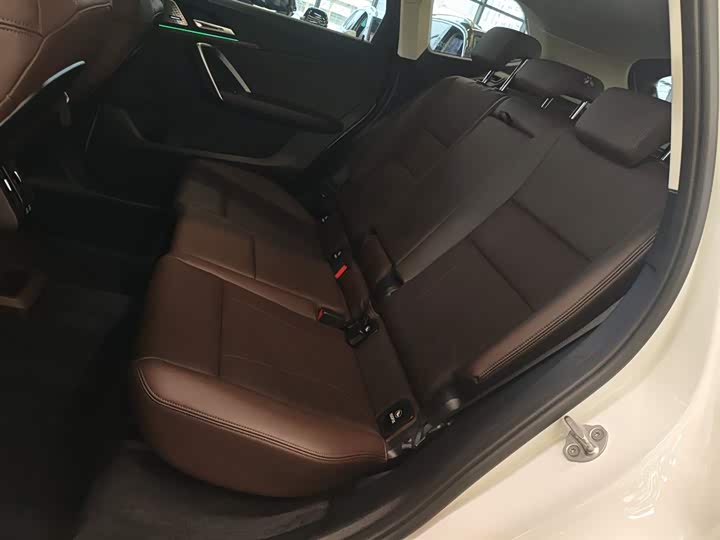 Фото 17 - BMW X1